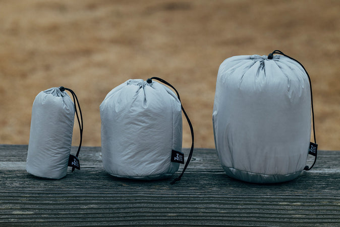 【新製品】パファースタッフサック ペールグレー